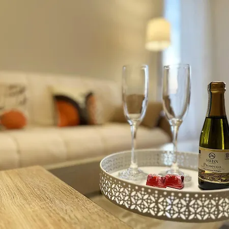 Milano Malpensa, Self Check-in, Ac Civico 24 Apartman